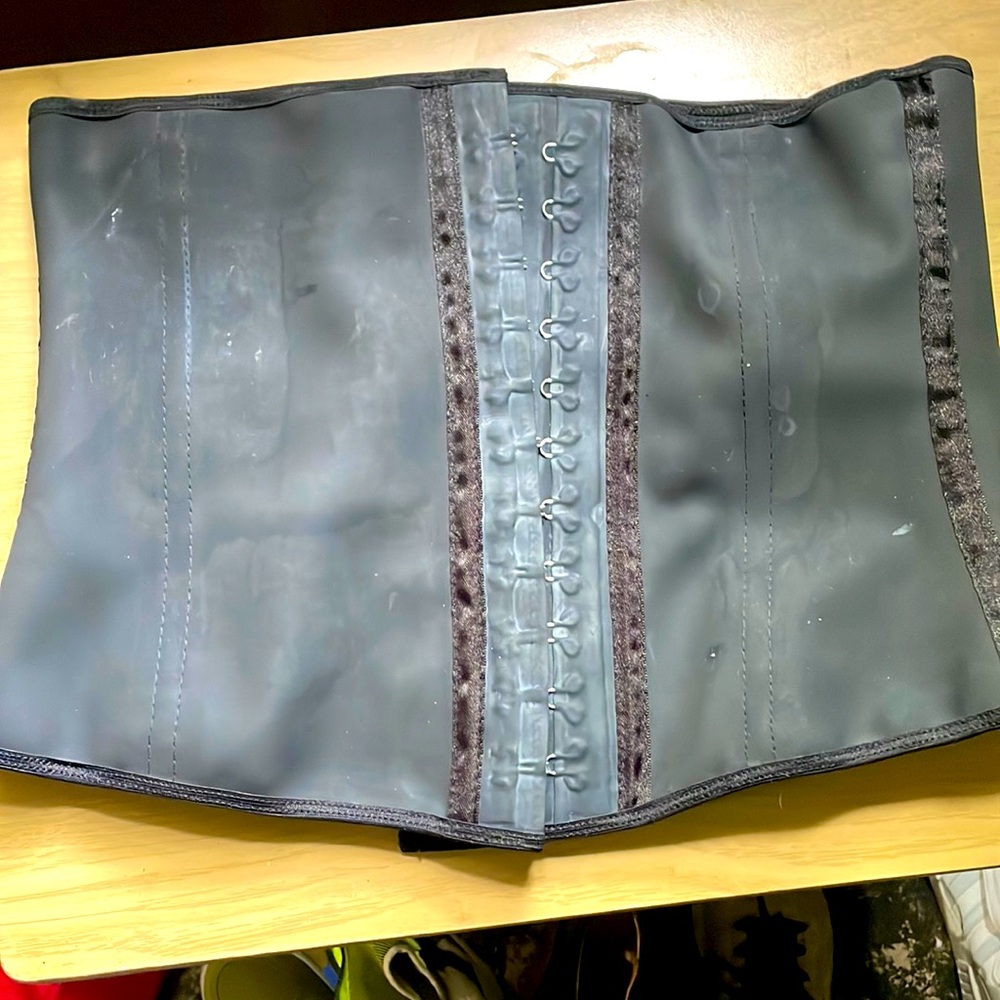 Waist Trainer/ Cincher -XL